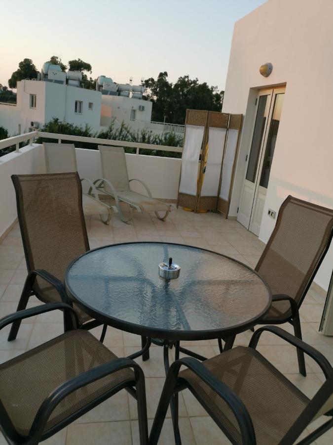 Garden Luxury Apartment Айя Напа Екстериор снимка