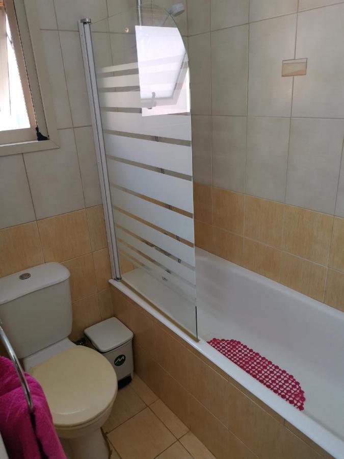 Garden Luxury Apartment Айя Напа Екстериор снимка